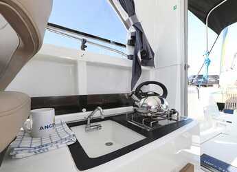 Louer bateau à moteur à Sangulin Marina - Antares 8 OB