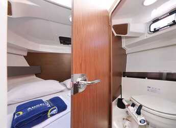 Louer bateau à moteur à Sangulin Marina - Antares 8 OB