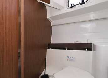 Louer bateau à moteur à Sangulin Marina - Antares 8 OB