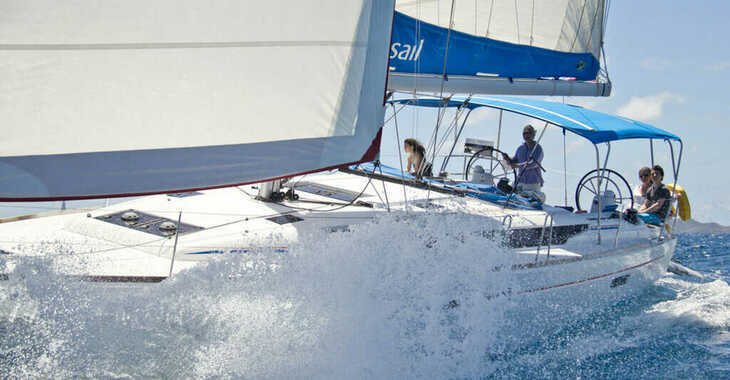 Rent a sailboat in Rodney Bay Marina - Sunsail 47/3 (Classic)