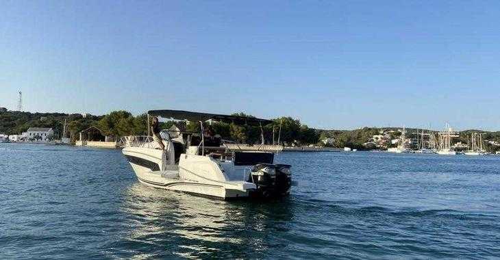 Chartern Sie motorboot in Port Mahon - Jeanneau Cap Camarat 10.5