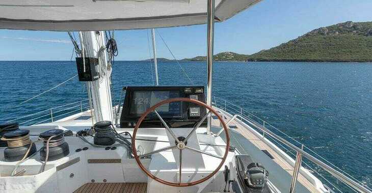 Rent a catamaran in Playa Talamanca - Alegria 67