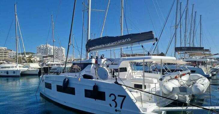 Alquilar catamarán en Club Naútico de Sant Antoni de Pormany - Aventura 37