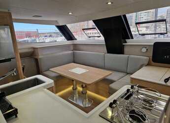 Rent a catamaran in Club Naútico de Sant Antoni de Pormany - Aventura 37