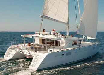 Rent a catamaran in Club Naútico de Sant Antoni de Pormany - Lagoon 450 - 4 + 2 cab.