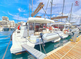 Rent a catamaran in Club Naútico de Sant Antoni de Pormany - Bali Catspace