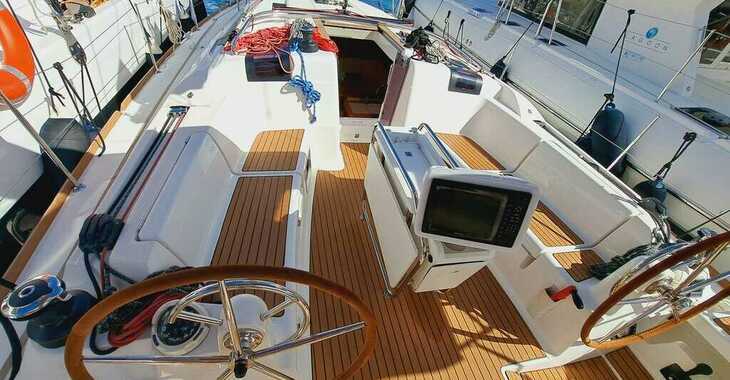 Chartern Sie segelboot in Club Naútico de Sant Antoni de Pormany - Sun Odyssey 449