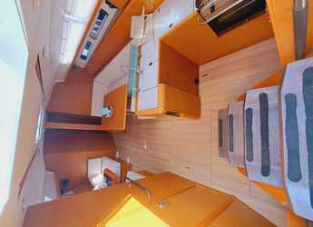 Rent a sailboat in Club Naútico de Sant Antoni de Pormany - Sun Odyssey 449