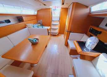 Rent a sailboat in Club Naútico de Sant Antoni de Pormany - Sun Odyssey 449