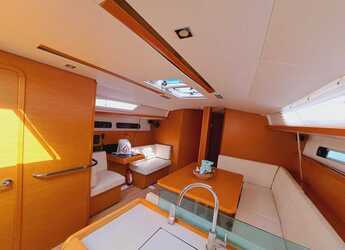 Rent a sailboat in Club Naútico de Sant Antoni de Pormany - Sun Odyssey 449