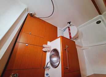 Rent a sailboat in Club Naútico de Sant Antoni de Pormany - Sun Odyssey 449