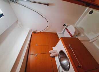 Rent a sailboat in Club Naútico de Sant Antoni de Pormany - Sun Odyssey 449