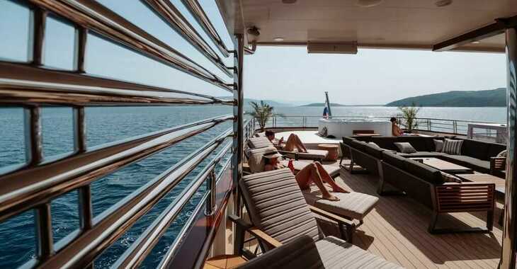 Rent a yacht in Marina Split (ACI Marina) - Motoryacht Freedom