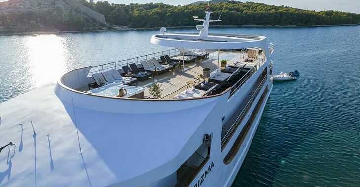 Rent a yacht in Split (ACI Marina) - Motoryacht Karizma