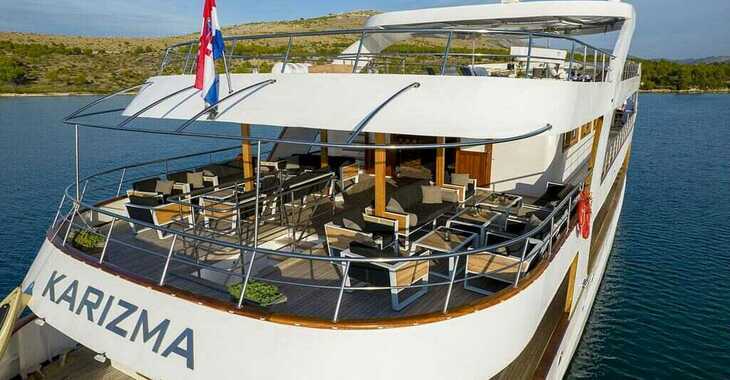 Rent a yacht in Split (ACI Marina) - Motoryacht Karizma