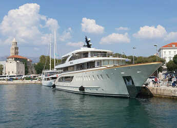 Chartern Sie yacht in ACI Marina Split - Motoryacht Riva