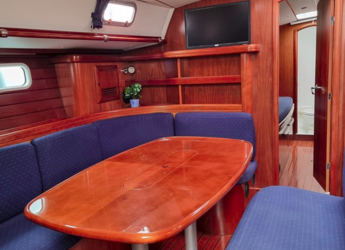 Alquilar velero en ACI Marina - Beneteau 50