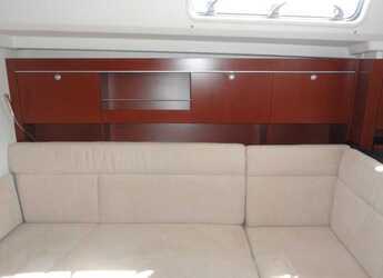 Alquilar velero en ACI Marina - Hanse 385