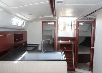 Alquilar velero en ACI Marina - Hanse 385