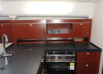 Alquilar velero en ACI Marina - Hanse 385