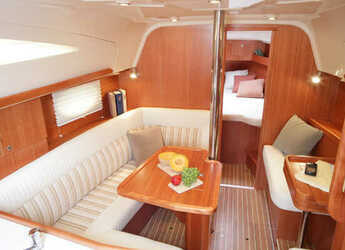 Alquilar velero en ACI Marina - Elan 344 Impression