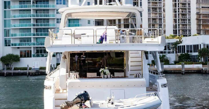 Rent a yacht in Marina Gouvia - Azimut 85F