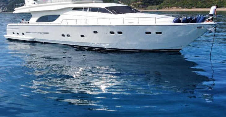 Louer yacht à Marina Gouvia - Ferretti 80