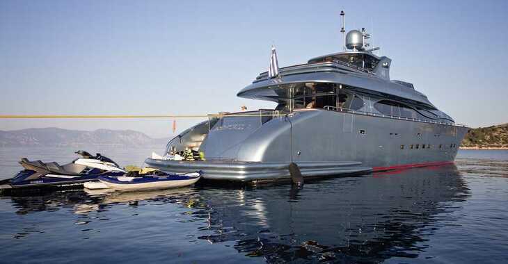 Rent a yacht in Marina Zeas - Maiora 108