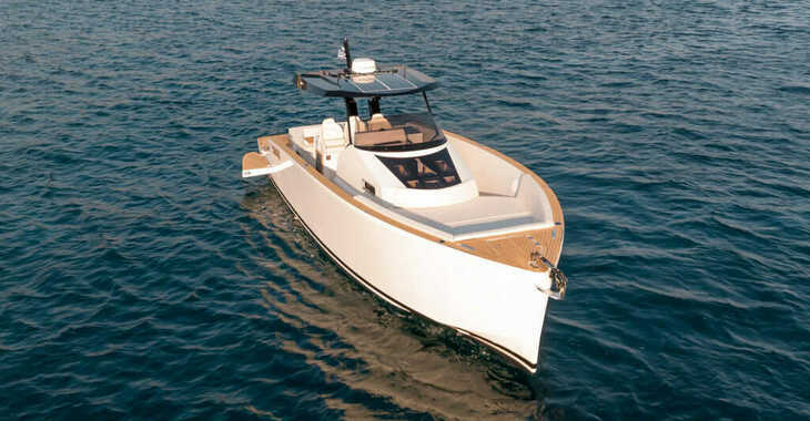 Rent a motorboat in Mykonos Marina - Tesoro T40