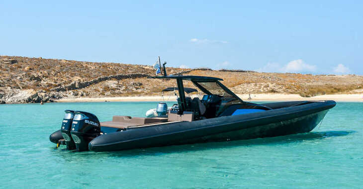 Rent a motorboat in Mykonos Marina - Technohull Explorer 40