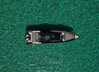 Rent a motorboat in Mykonos Marina - Technohull Explorer 40
