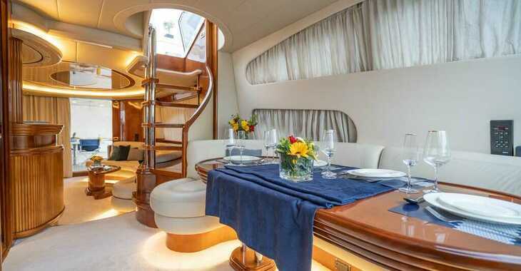 Chartern Sie yacht in Agios Kosmas Marina - Azimut 74 Solar