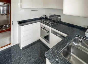 Chartern Sie yacht in Agios Kosmas Marina - Falcon 86