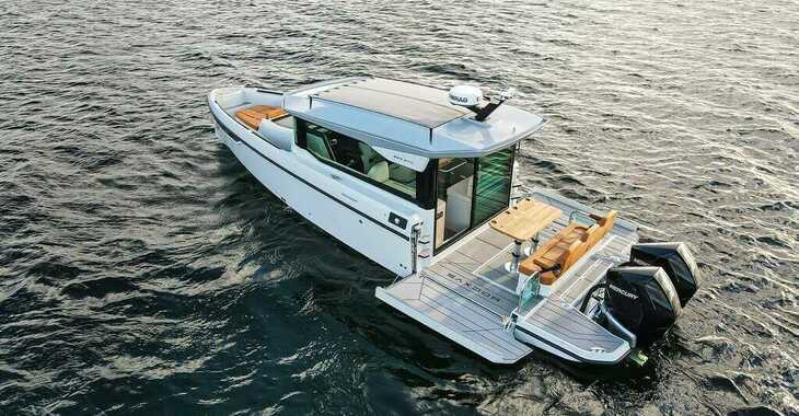 Chartern Sie motorboot in Glifadha Marina A - Saxdor 320 GTC