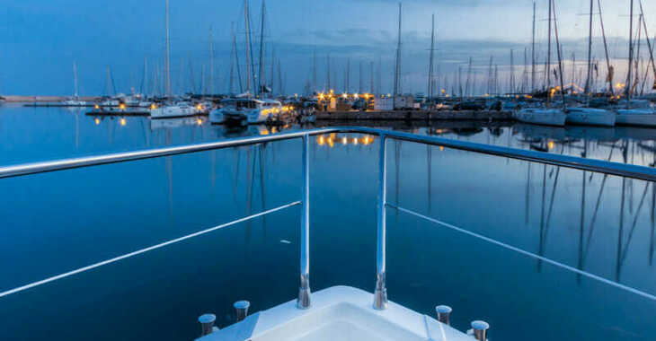 Rent a yacht in Alimos Marina - Ferretti 225