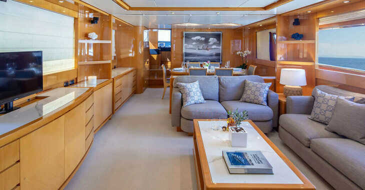 Rent a yacht in Porto Carras Marina - San Lorenzo SL 82