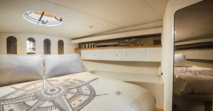 Chartern Sie yacht in Marina Argostoli - Cruisers 44