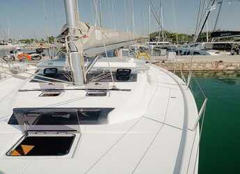 Rent a sailboat in Alimos Marina - Dufour 430