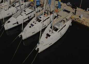Rent a sailboat in Alimos Marina - Dufour 430