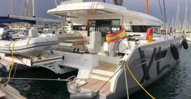 Rent a catamaran in Club Náutico Ibiza - Excess 15