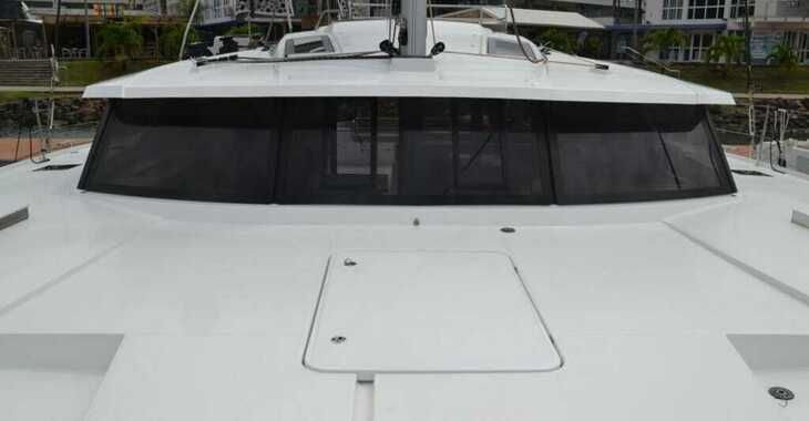 Rent a catamaran in Port Louis Marina - Fountaine Pajot Saona 47 Quintet - 5 + 1 cab.