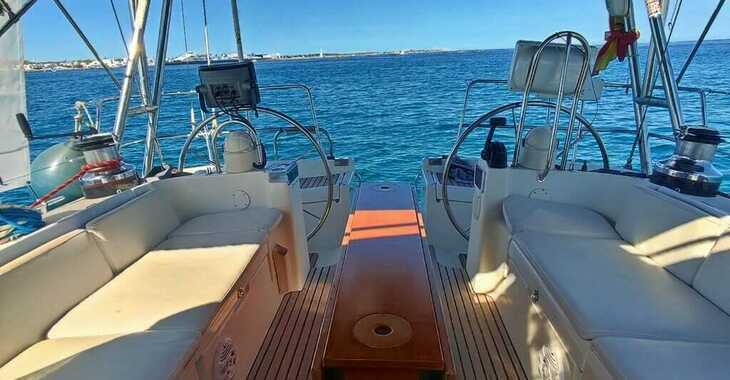Chartern Sie segelboot in Playa Talamanca - Beneteau Oceanis 473