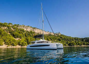 Rent a catamaran in Marina Kastela - Bali 5.4 - 5 cab.