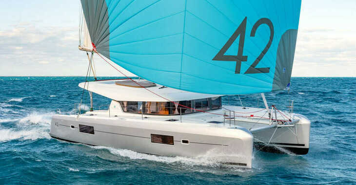 Rent a catamaran in Veruda Marina - Lagoon 42 - 4 + 2 cab.