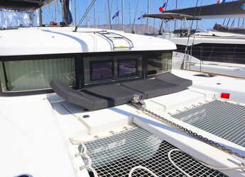 Rent a catamaran in Alimos Marina - Lagoon 40 - 3 + 2 cab