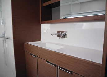 Rent a catamaran in Alimos Marina - Lagoon 40 - 3 + 2 cab