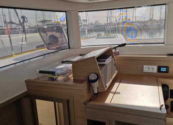 Rent a catamaran in Alimos Marina - Lagoon 40 - 4 cab.