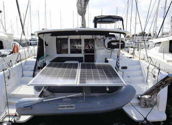 Rent a catamaran in Alimos Marina - Lagoon 40 - 4 cab.