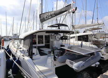 Rent a catamaran in Alimos Marina - Lagoon 40 - 4 cab.