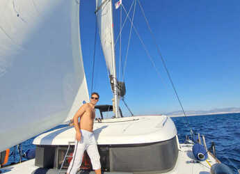 Rent a catamaran in Alimos Marina - Lagoon 40 - 4 cab.